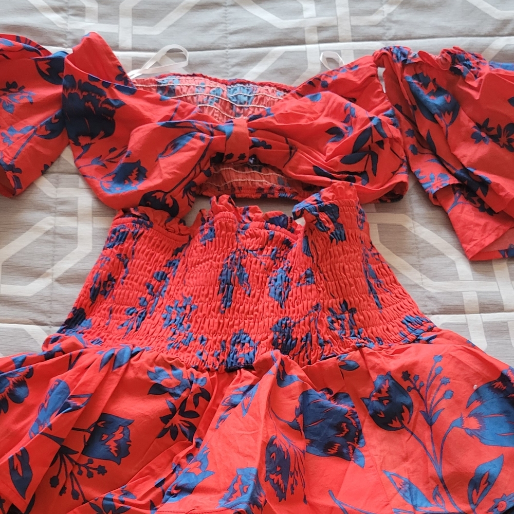 Two piece skirt set